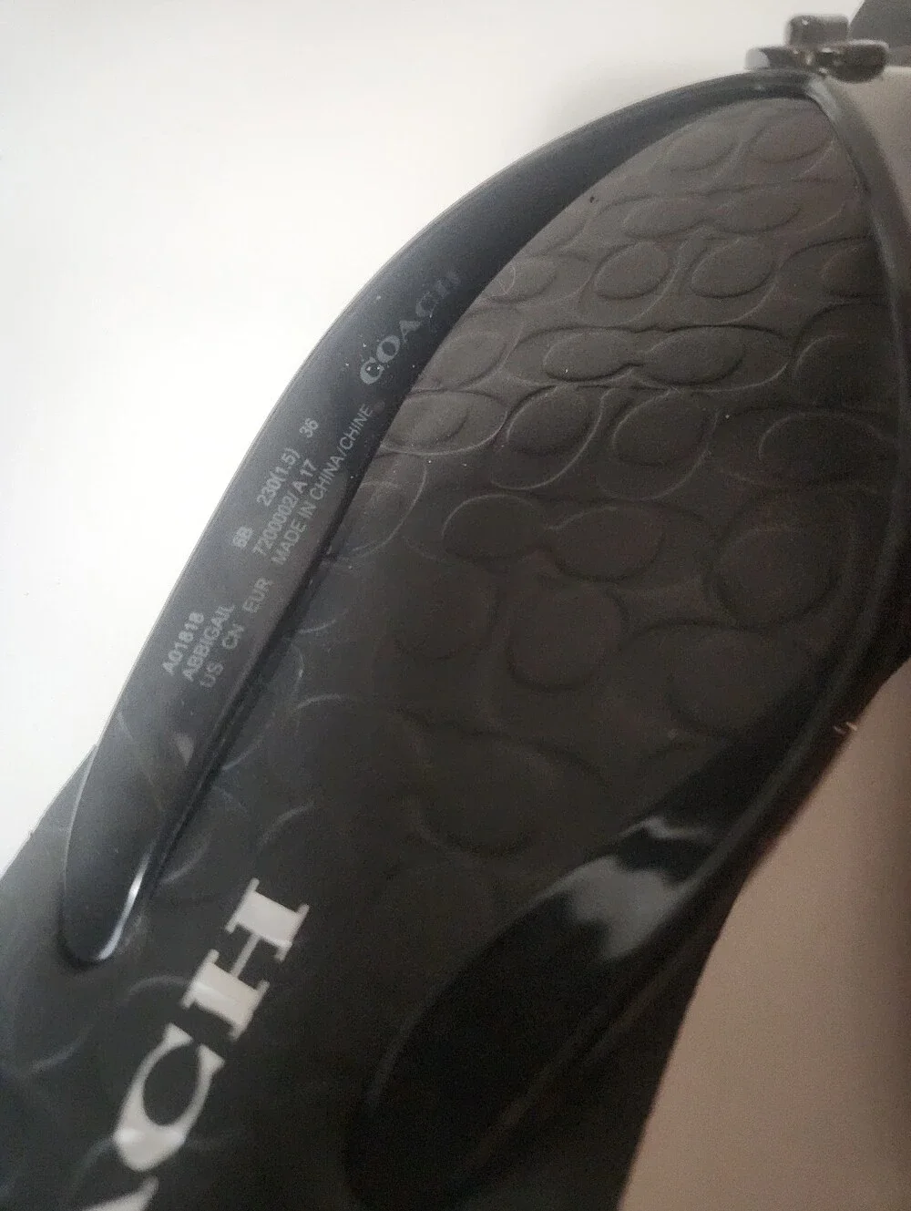 Coach Abbigail Black Turnlock Flip Flop Sandals